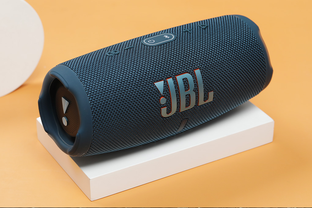 JBL Charge 5